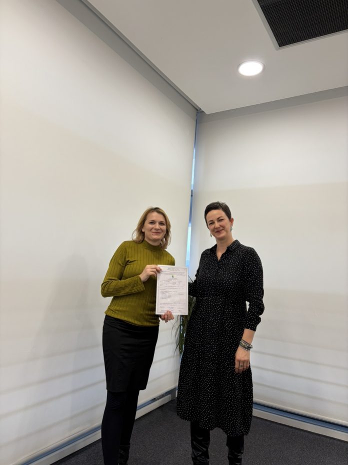 IMG-07a2bf3bf0990ce7a432479ddc485ed7-V